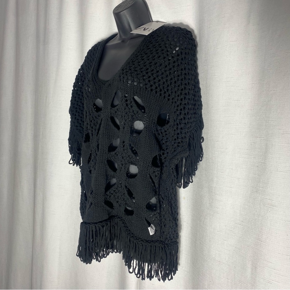 Zara Black Crochet Poncho Fringe Boho Cover Up Size S-M Knit Beach Top - Picture 4 of 8
